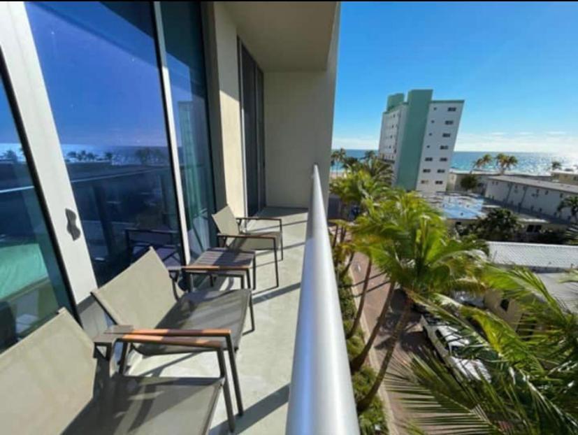 Costa Hollywood Steps To Beach 외부 사진